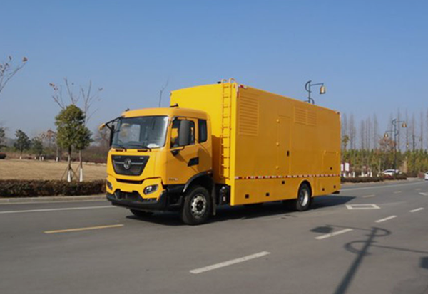 国六东风天锦电源车