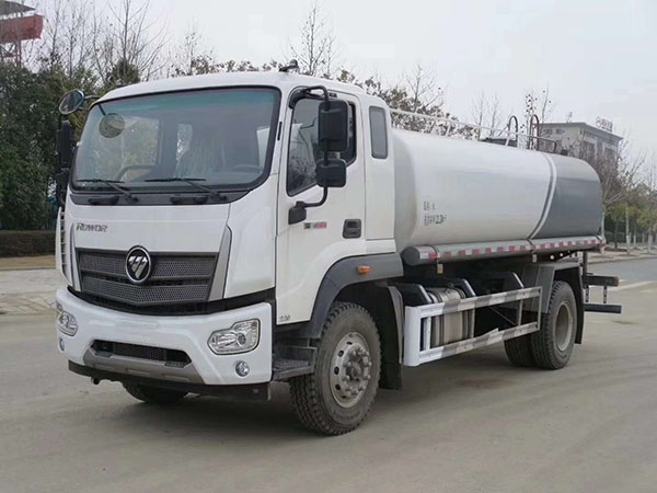 福田15吨瑞沃ES5国六洒水车