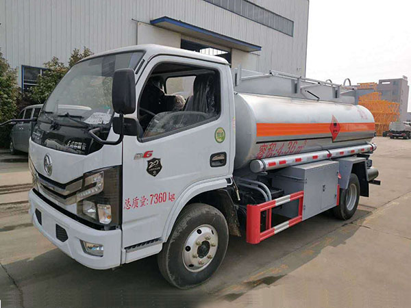 Dongfeng Duolika 5 Ton Tank Truck