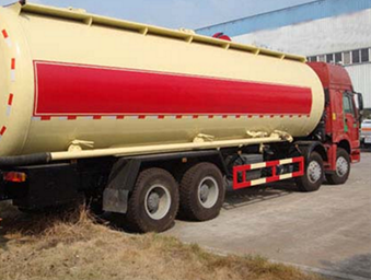 Sinotruk Steyr 8×4 powder material transport truck