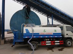 河南洛阳客户订购5方小卡之星洒水车